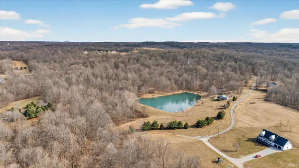 $375,000 | 8923 Sassafras Road, Bloomfield, IN 47424