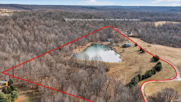 $375,000 | 8923 Sassafras Road, Bloomfield, IN 47424