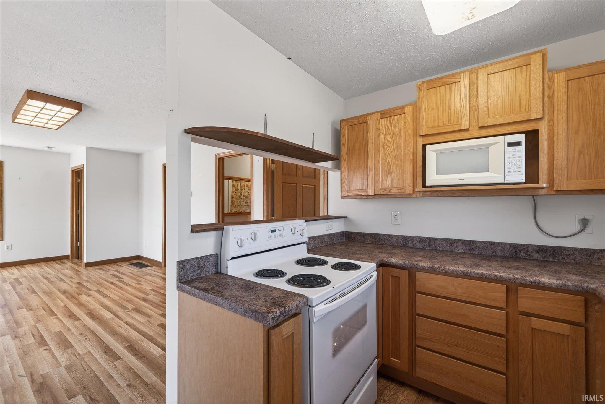 8923 Sassafras Road Bloomfield, IN 47424 - Photo 9 of 34