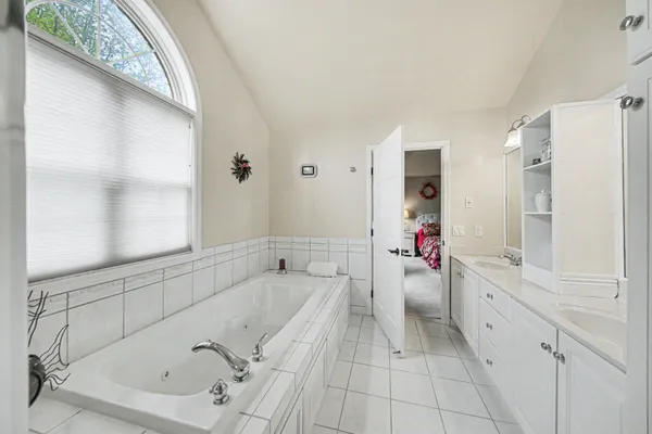 $738,000 | 5559 Creekview Drive, Ann Arbor, MI 48108
