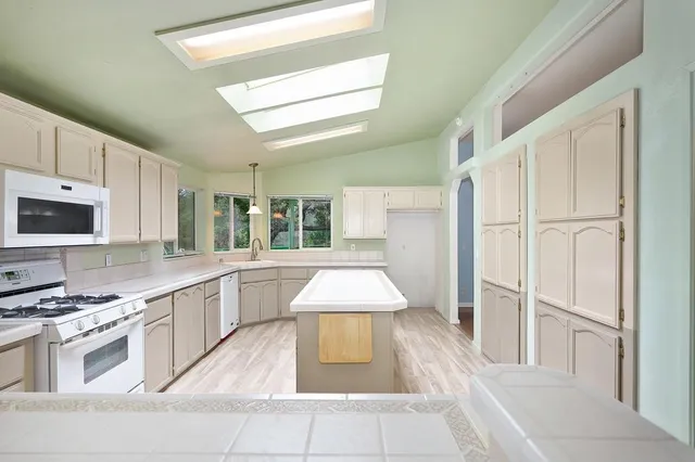 $475,000 | 8565 Highway 193, Garden Valley, CA 95633