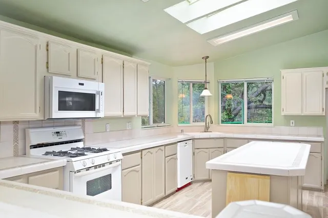 $475,000 | 8565 Highway 193, Garden Valley, CA 95633