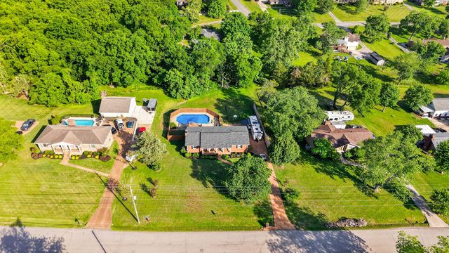 $575,000 | 609 Emily Drive, Goodlettsville, TN 37072