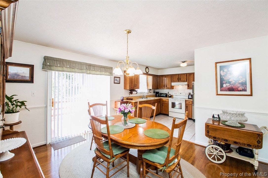 7176 Ark Road Gloucester, VA 23061 - Photo 4 of 32 Gallery Image 4