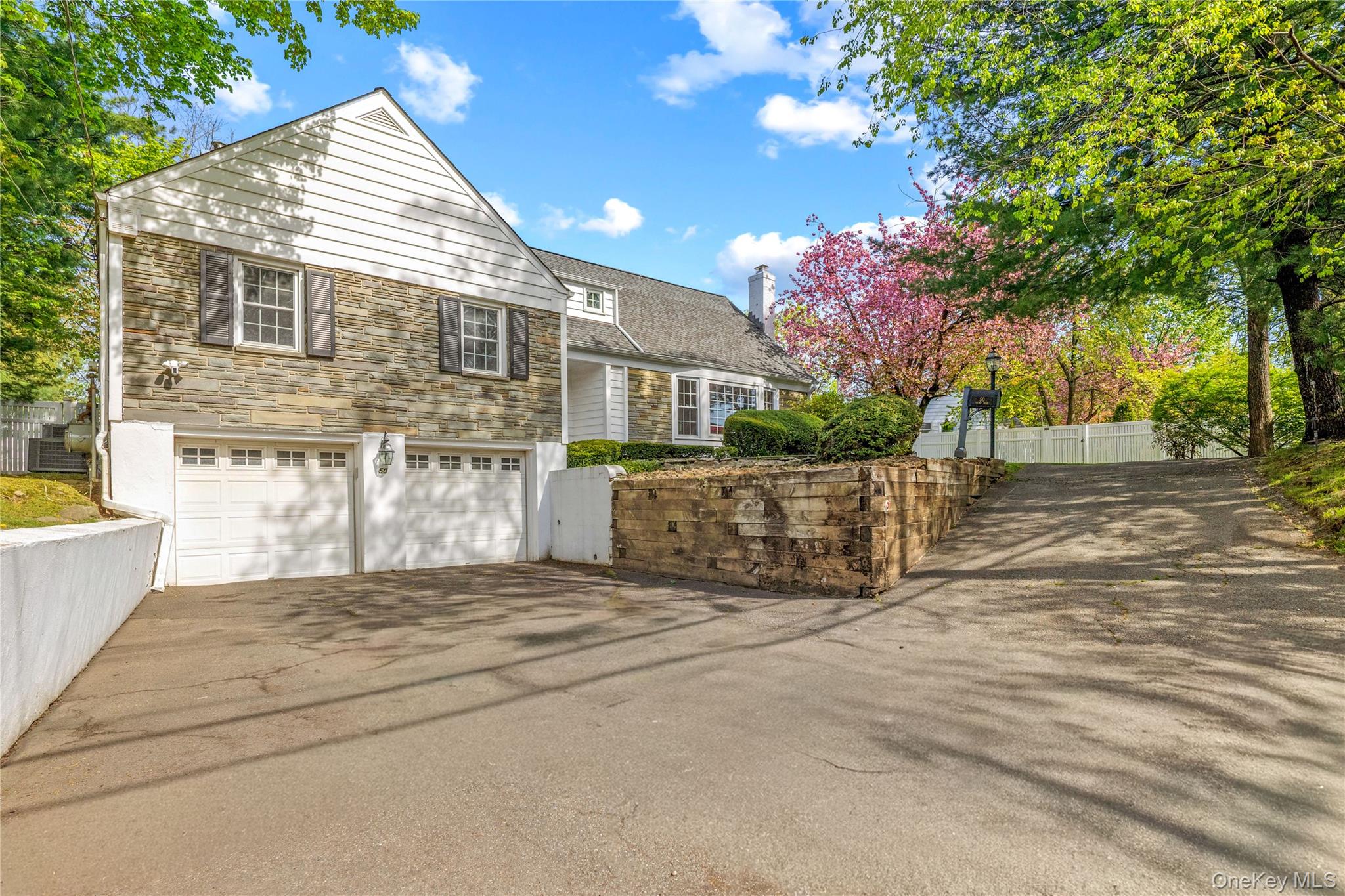 50 Wilmot Road New Rochelle, NY 10804 - Photo 2 of 22