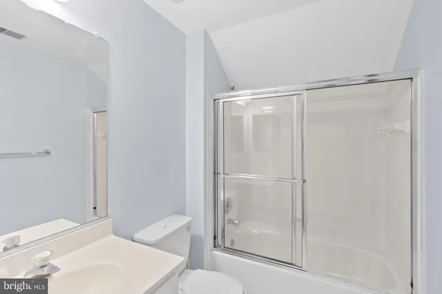 $1,250,000 | 19105 Peach Blossom Court, Gaithersburg, MD 20879