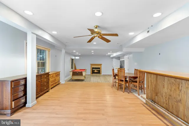 $1,250,000 | 19105 Peach Blossom Court, Gaithersburg, MD 20879