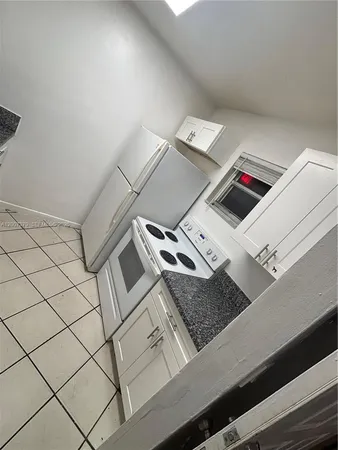 $1,850 | 7841 Johnson Street, Unit 203, Pembroke Pines, FL 33024