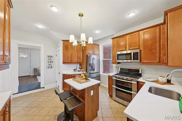 $340,000 | 7209 Dorset Avenue, St. Louis, MO 63130