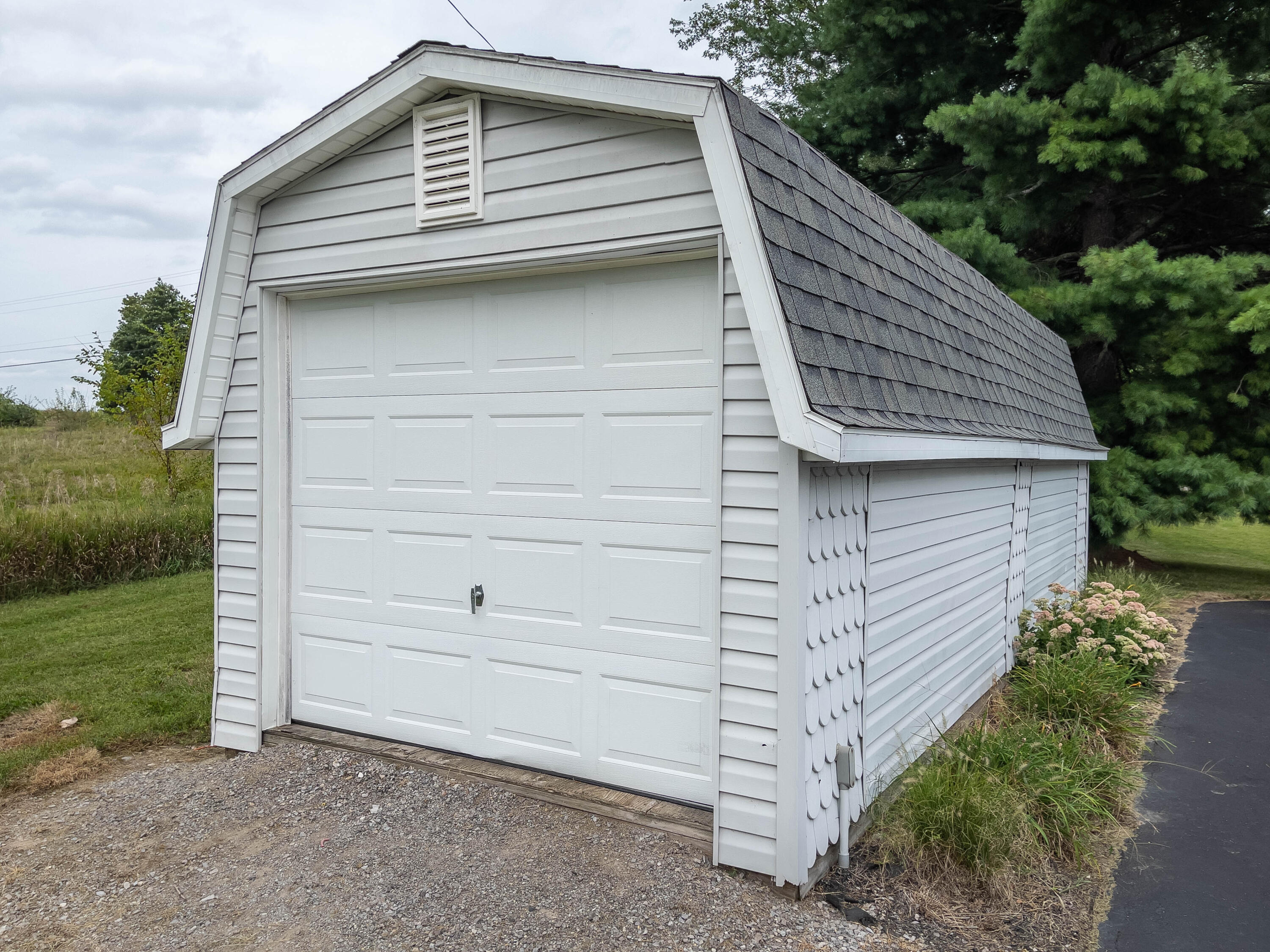1340 South Ludlow Road Urbana, OH 43078 - Photo 10 of 47