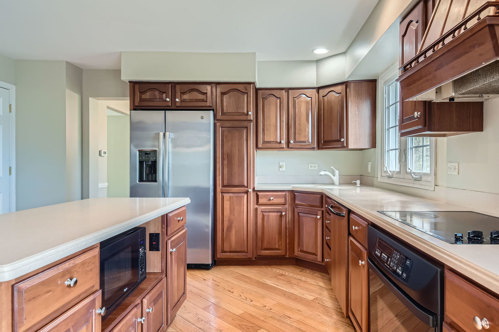 1908 Seneca Lane Mount Prospect, IL 60056 - Photo 11 of 38 Gallery Image 11