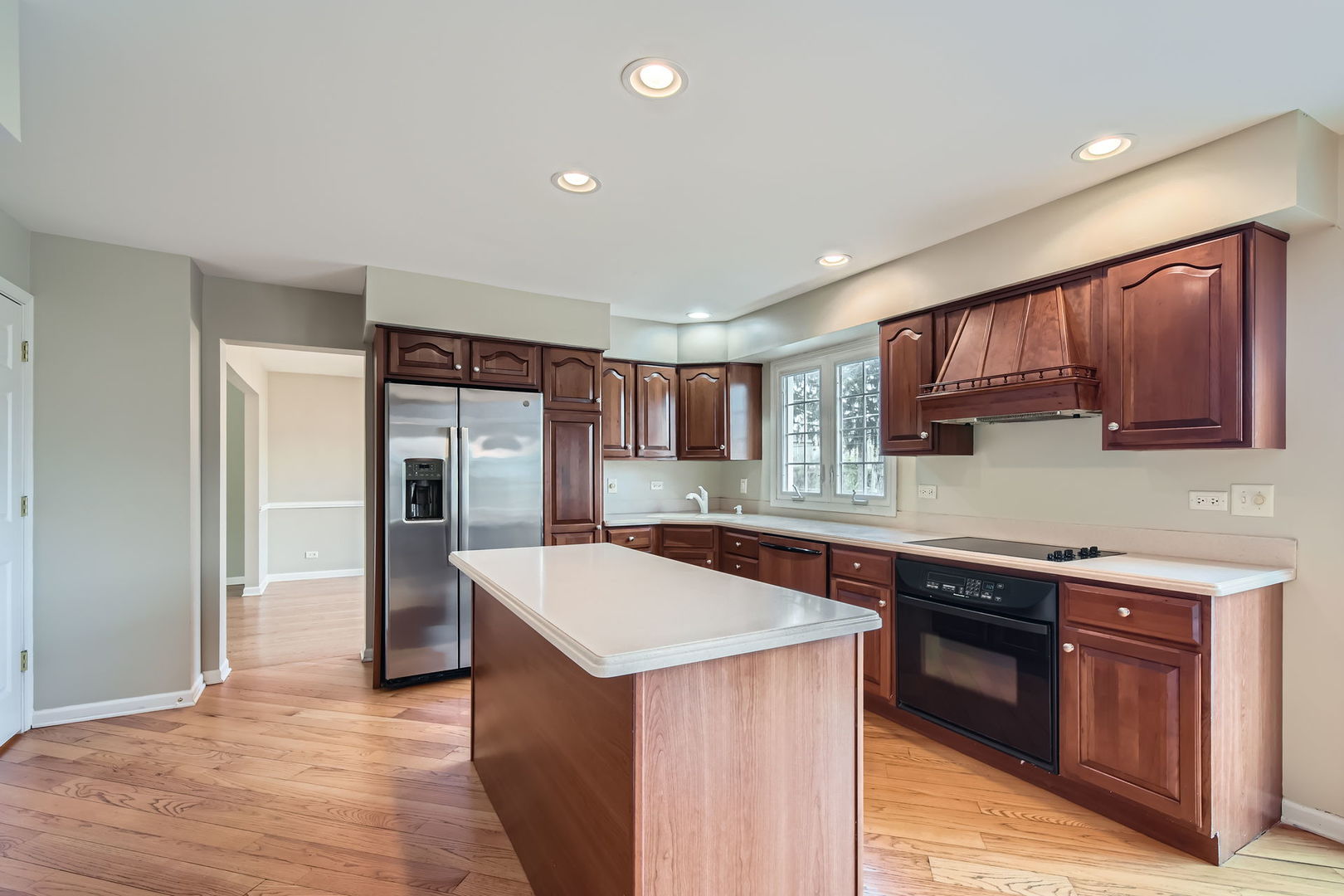 1908 Seneca Lane Mount Prospect, IL 60056 - Photo 12 of 38 Gallery Image 12