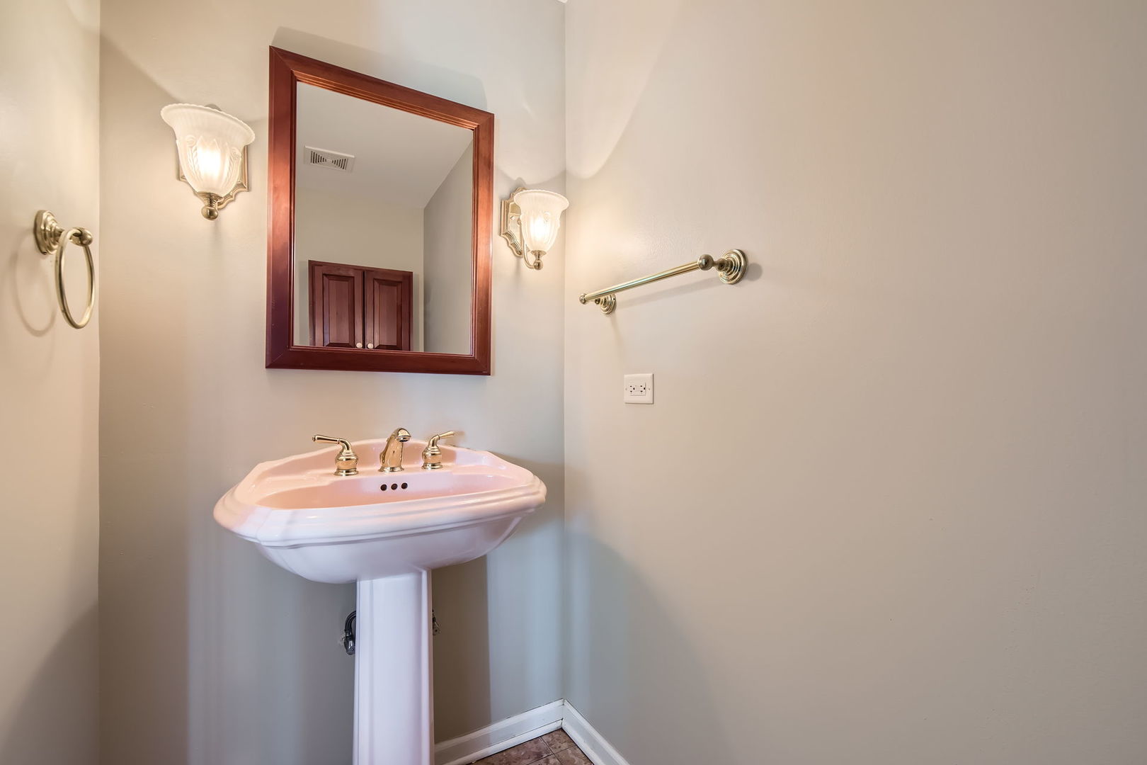 1908 Seneca Lane Mount Prospect, IL 60056 - Photo 19 of 38 Gallery Image 19