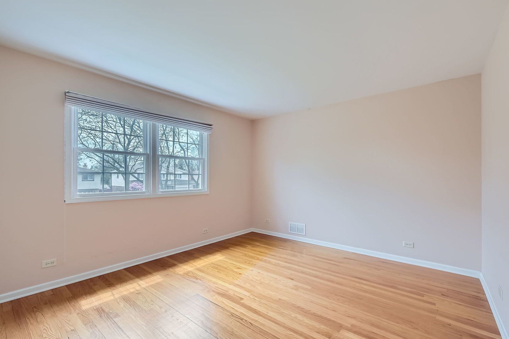 1908 Seneca Lane Mount Prospect, IL 60056 - Photo 31 of 38 Gallery Image 31
