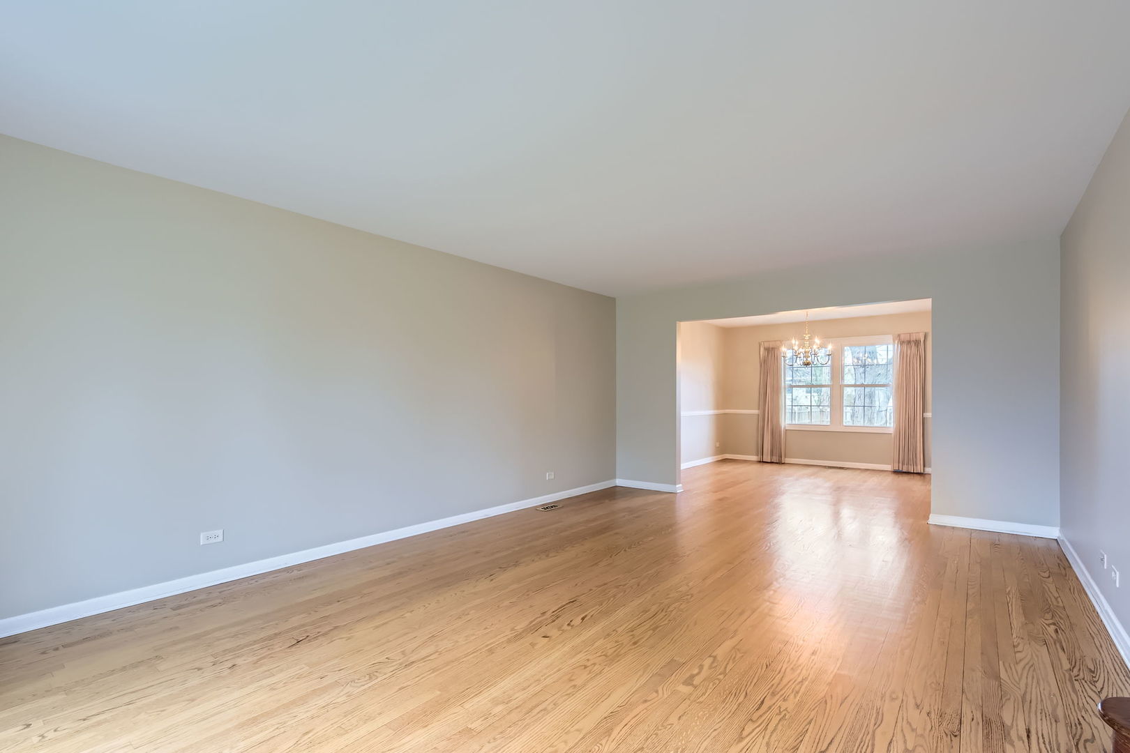 1908 Seneca Lane Mount Prospect, IL 60056 - Photo 5 of 38 Gallery Image 5