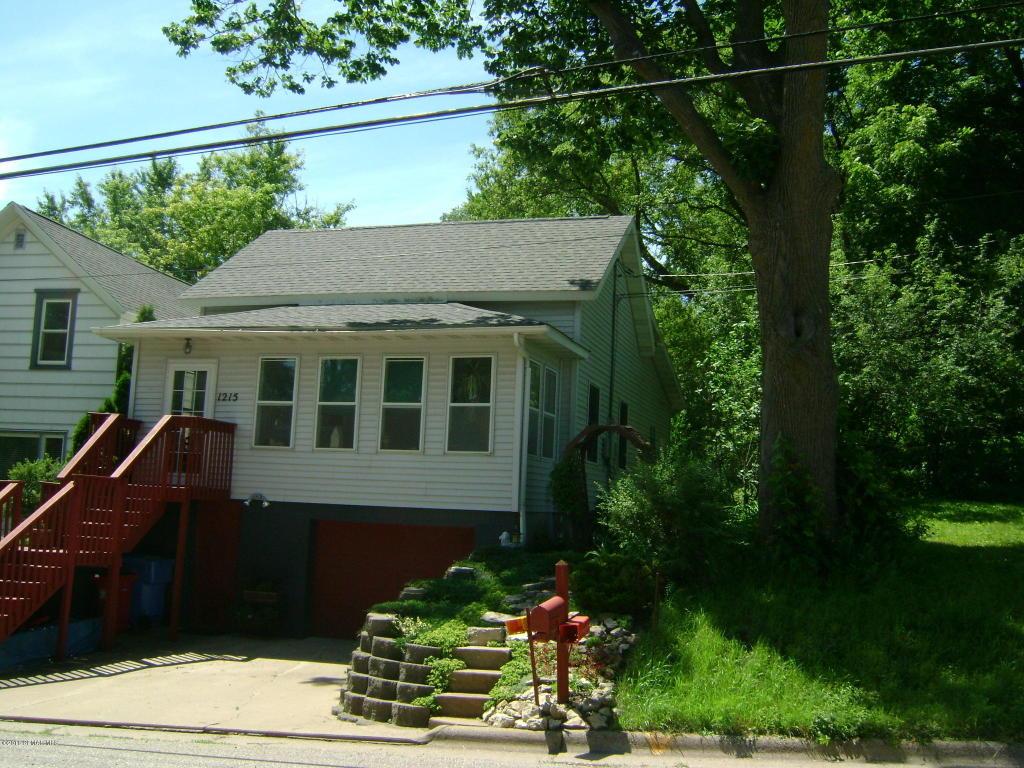 1215 Sugar Loaf Road Winona, MN 55987 - Photo 1 of 1 Gallery Image 1