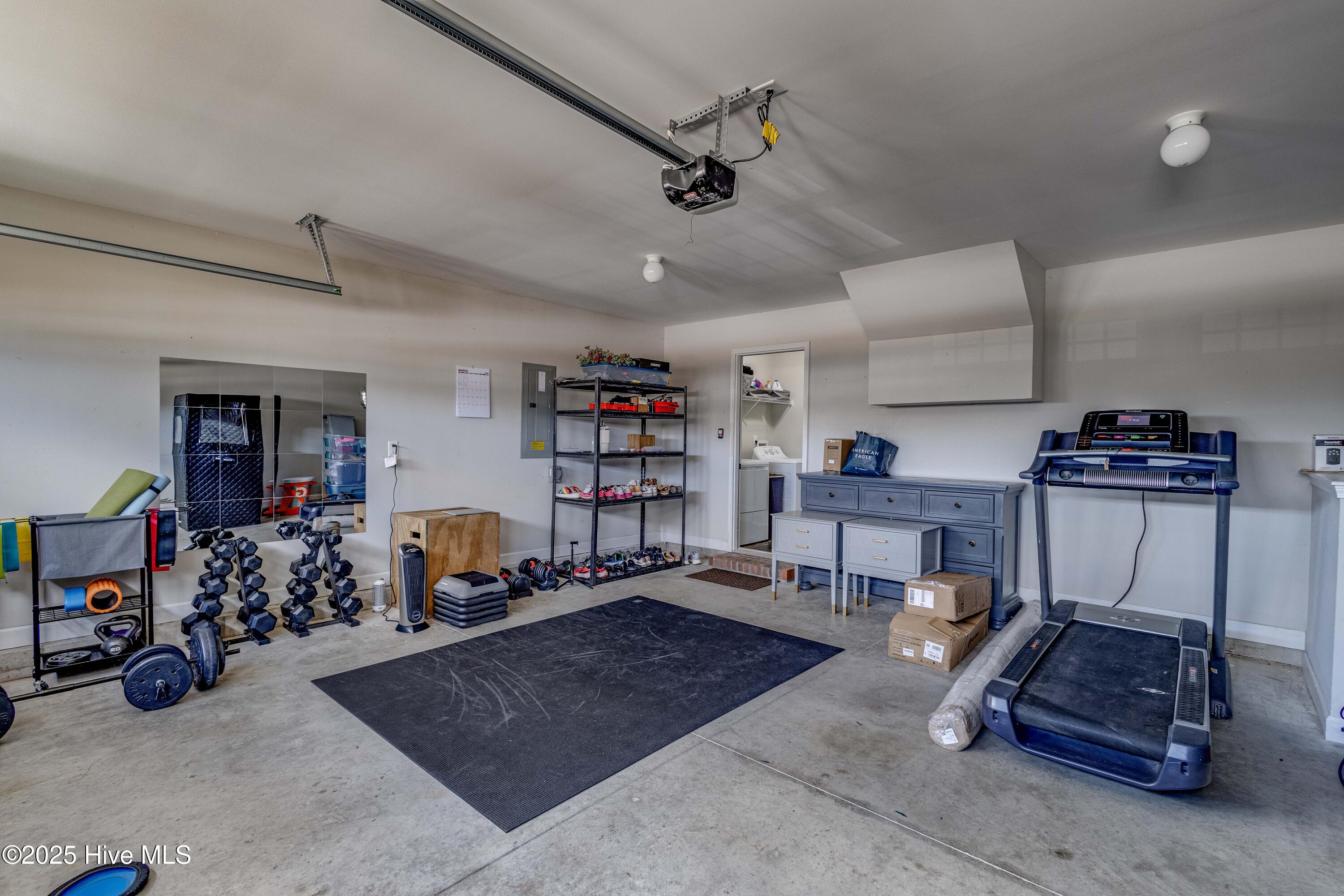208 Peaceful Lane Hubert, NC 28539 - Photo 29 of 38 Garage