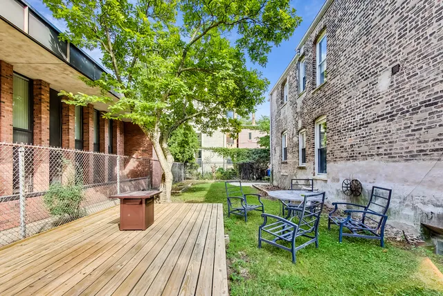 $3,600 | 2325 North Cambridge Avenue, Unit 1, Chicago, IL 60614