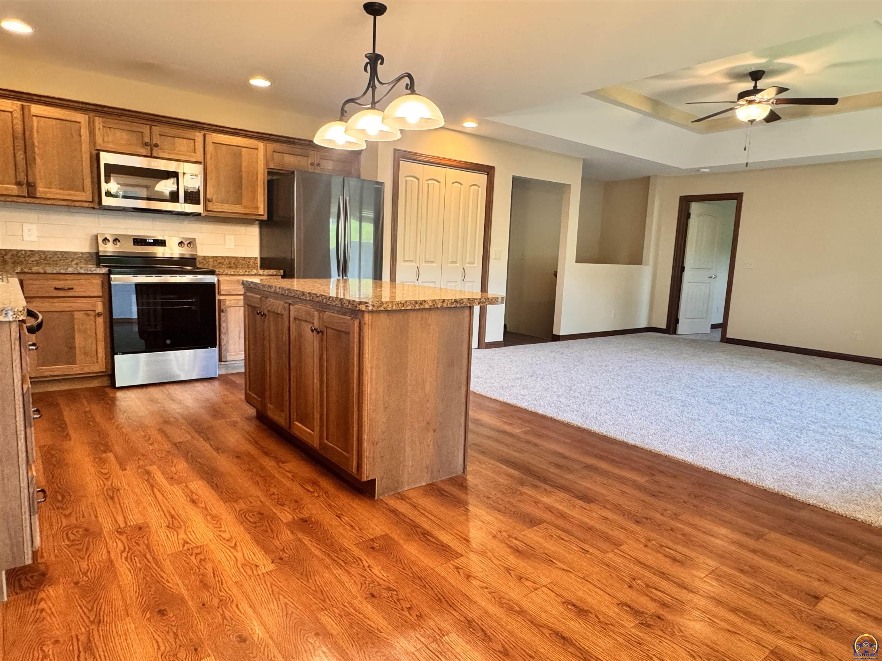 6005 Southwest 44th Street Topeka, KS 66610 - Photo 3 of 19