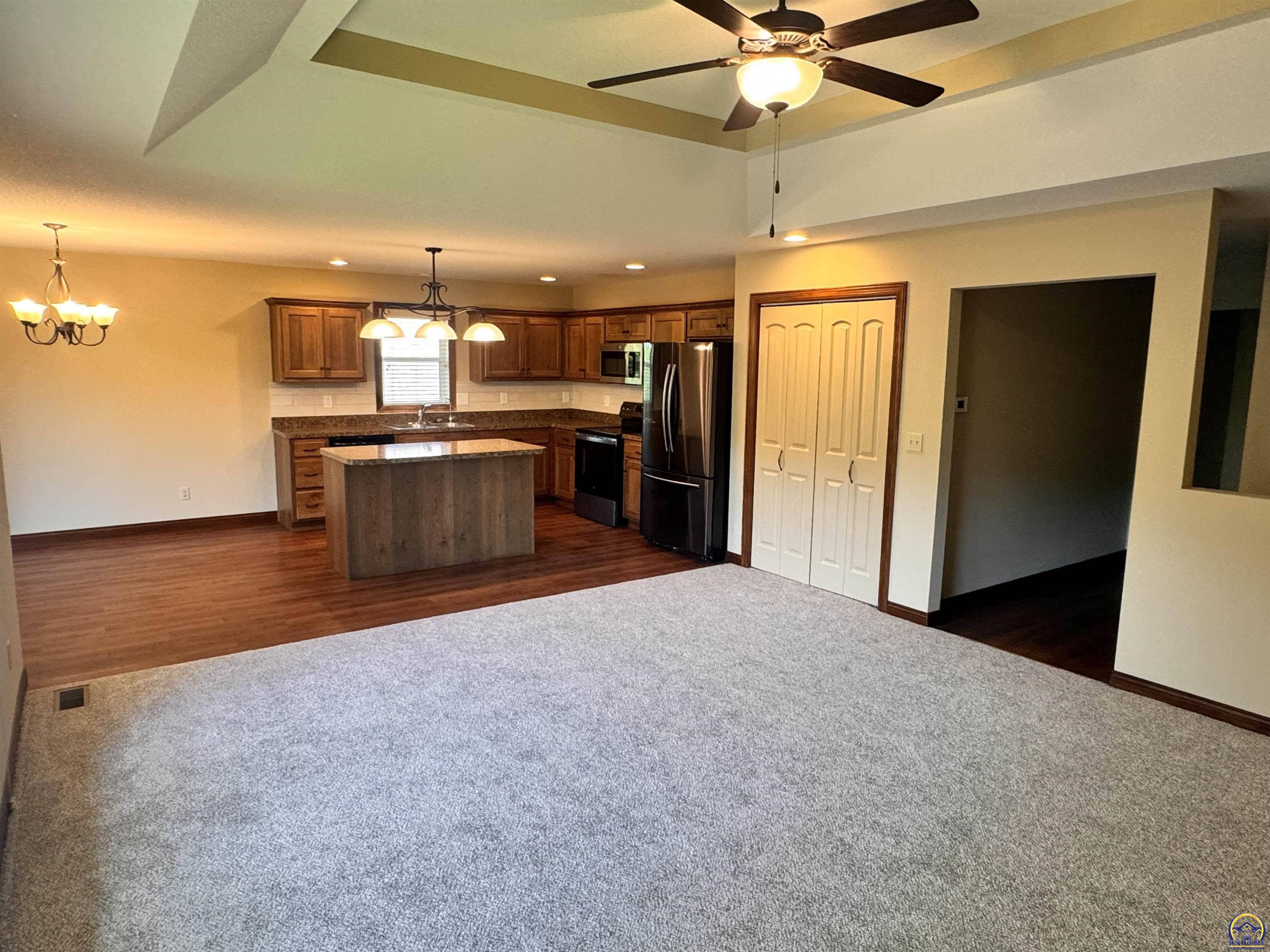 6005 Southwest 44th Street Topeka, KS 66610 - Photo 6 of 19