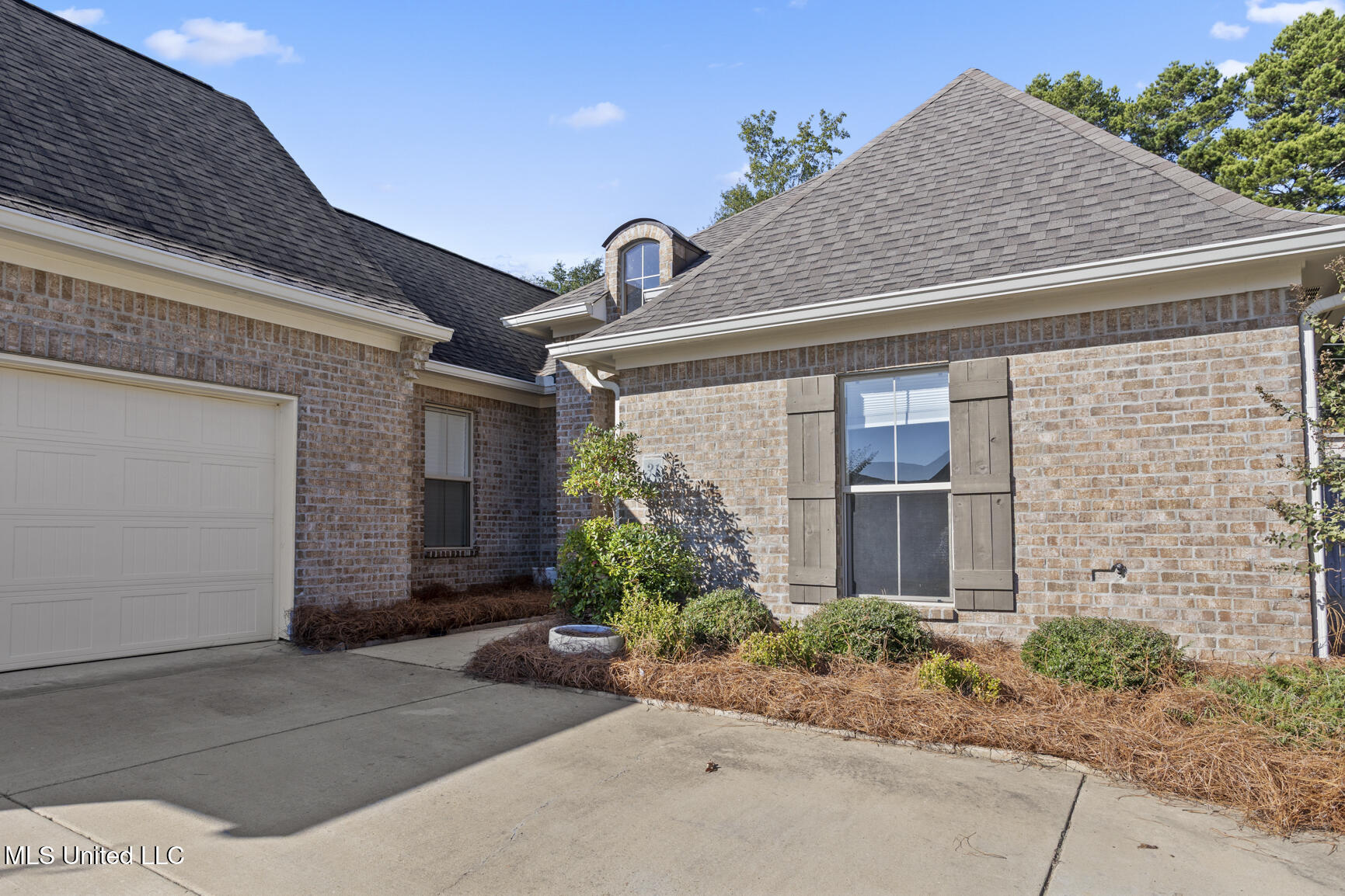 31 Enclave Circle Ridgeland, MS 39157 - Photo 2 of 25 2
