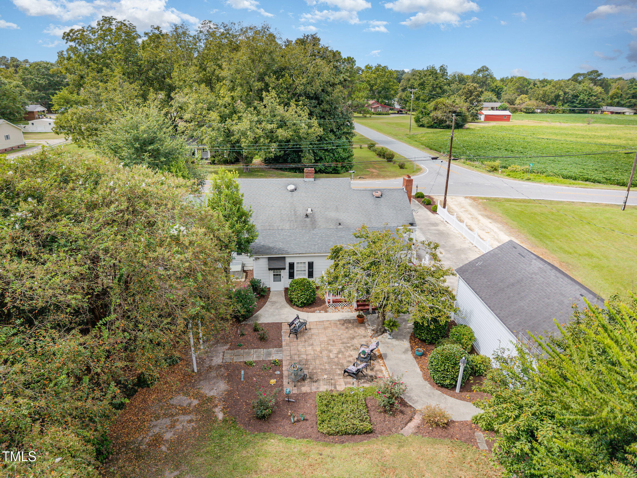 1012 Raleigh Road Clinton, NC 28328 - Photo 33 of 35 034_file_143