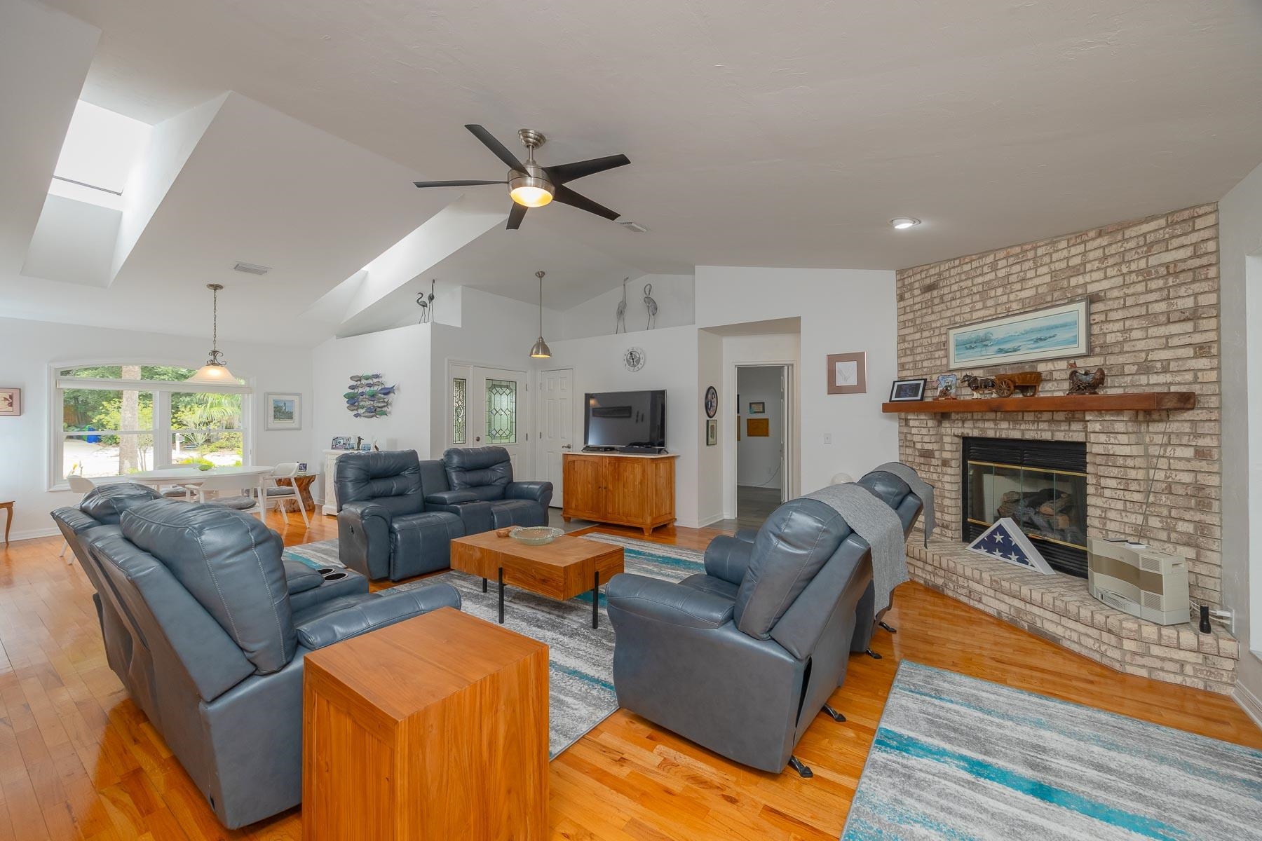 405 5th Street St. Augustine, FL 32084 - Photo 8 of 36
