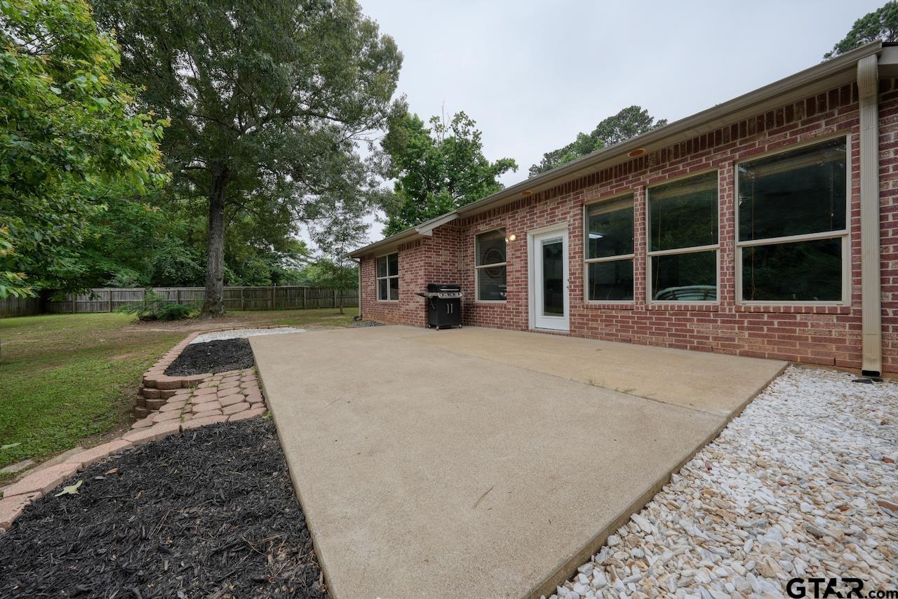 1306 Swinging Bridge Road Longview, TX 75604 - Photo 41 of 48