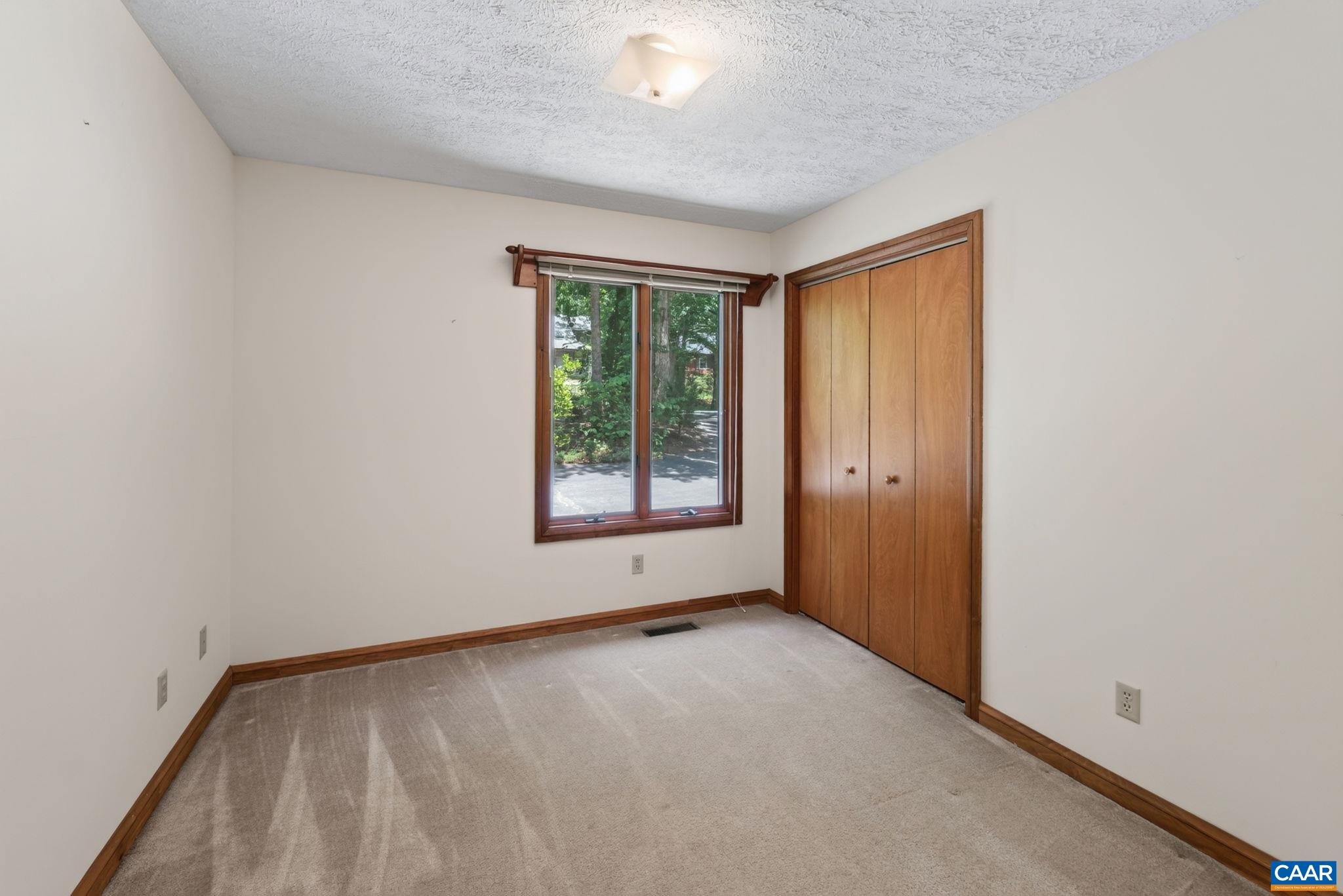 9 Timberlake Terrace Palmyra, VA 22963 - Photo 15 of 35 an empty room with windows