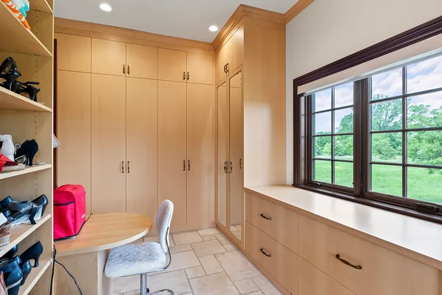 $2,450,000 | 23 Enclave Court, South Barrington, IL 60010