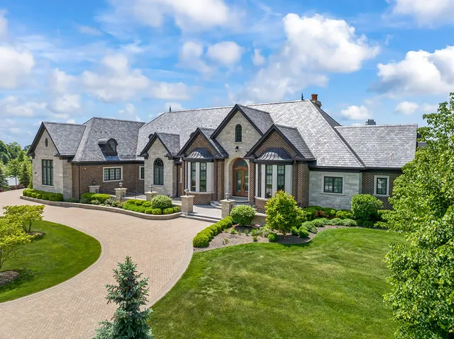 $2,450,000 | 23 Enclave Court, South Barrington, IL 60010