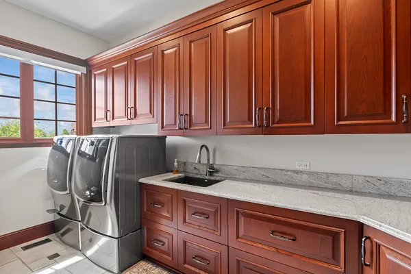 $2,450,000 | 23 Enclave Court, South Barrington, IL 60010