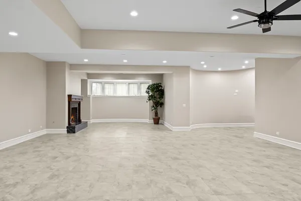 $2,450,000 | 23 Enclave Court, South Barrington, IL 60010