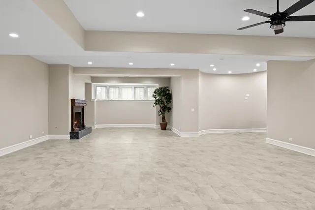 $2,450,000 | 23 Enclave Court, South Barrington, IL 60010