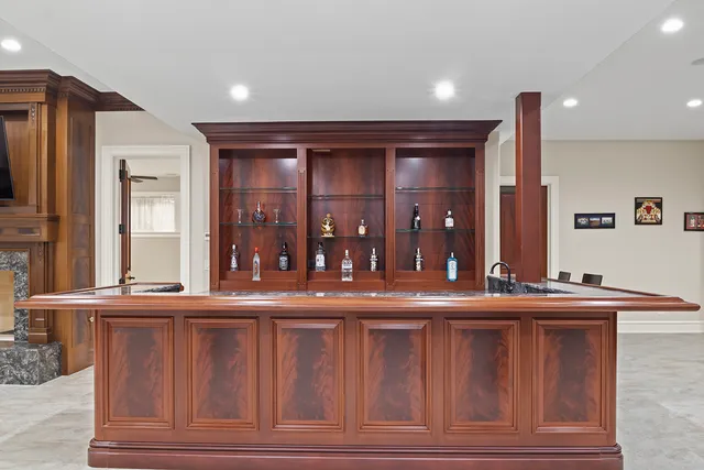 $2,450,000 | 23 Enclave Court, South Barrington, IL 60010