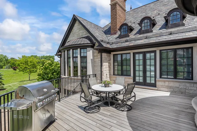 $2,450,000 | 23 Enclave Court, South Barrington, IL 60010