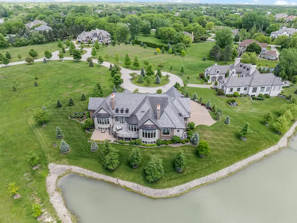 $2,450,000 | 23 Enclave Court, South Barrington, IL 60010