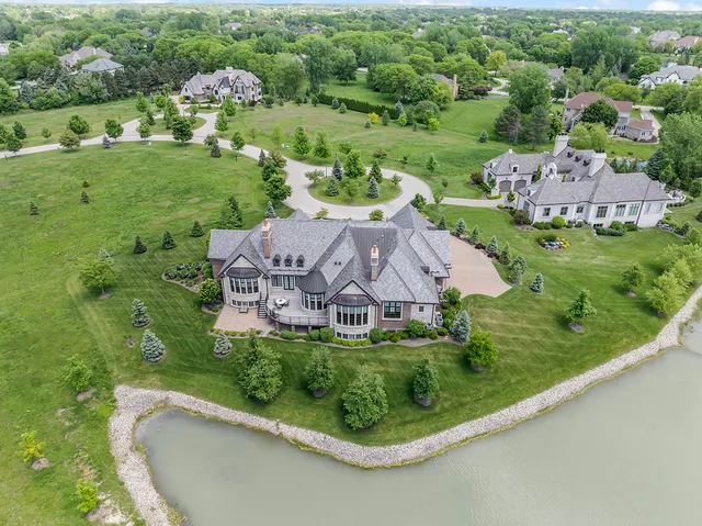 $2,450,000 | 23 Enclave Court, South Barrington, IL 60010