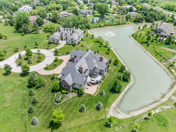 $2,450,000 | 23 Enclave Court, South Barrington, IL 60010