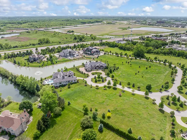 $2,450,000 | 23 Enclave Court, South Barrington, IL 60010