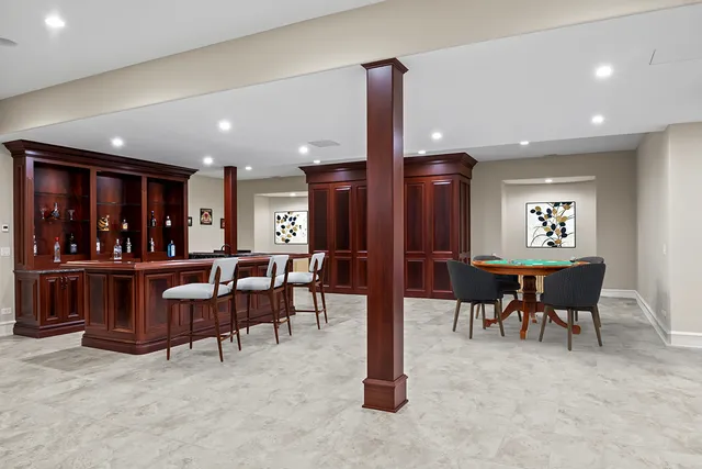 $2,450,000 | 23 Enclave Court, South Barrington, IL 60010