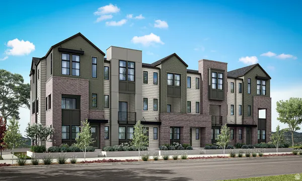 $781,900 | 4981 South Beverly Park Row, Unit 18, Holladay, UT 84117