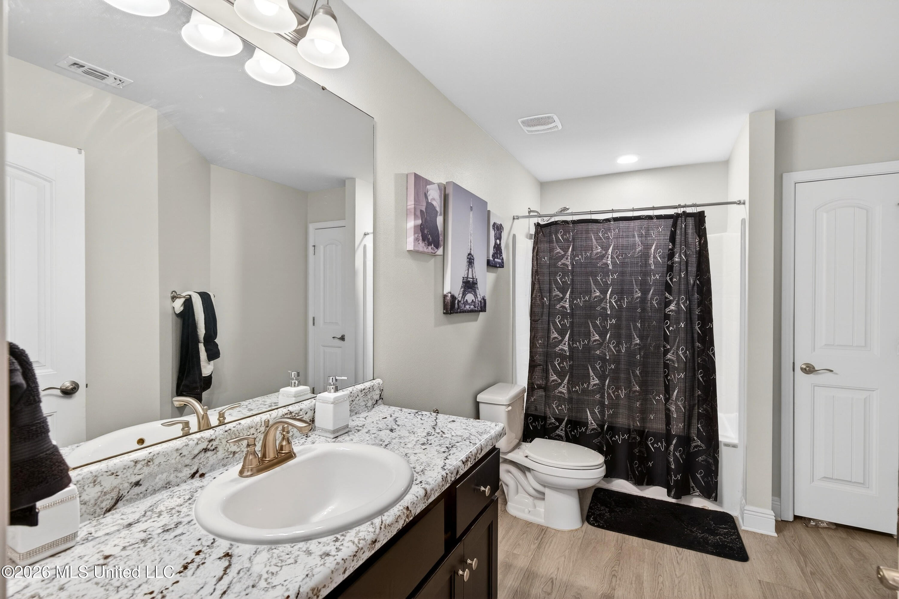 6241 Roxanne Way Biloxi, MS 39532 - Photo 29 of 56 6241RoxanneWay-40