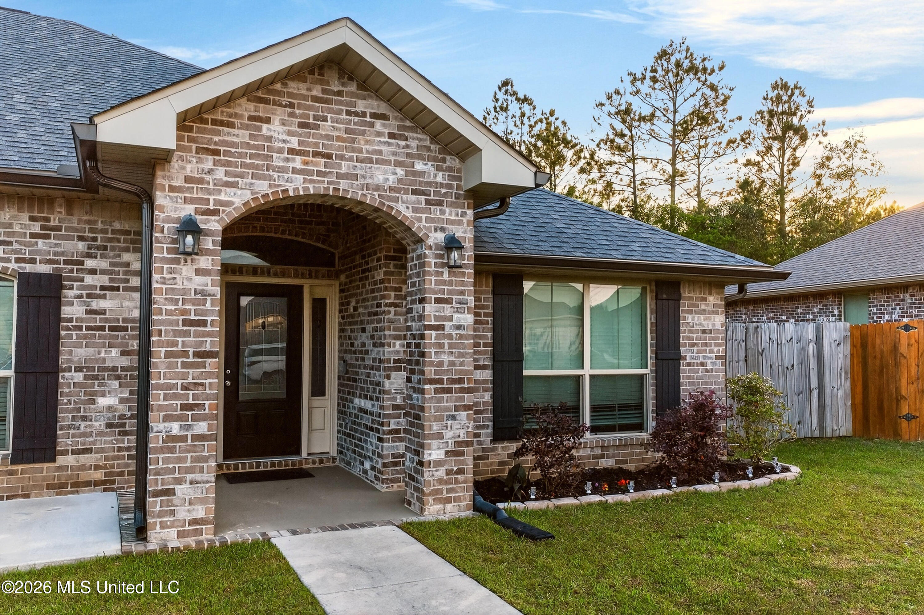 6241 Roxanne Way Biloxi, MS 39532 - Photo 9 of 56 6241RoxanneWay-5