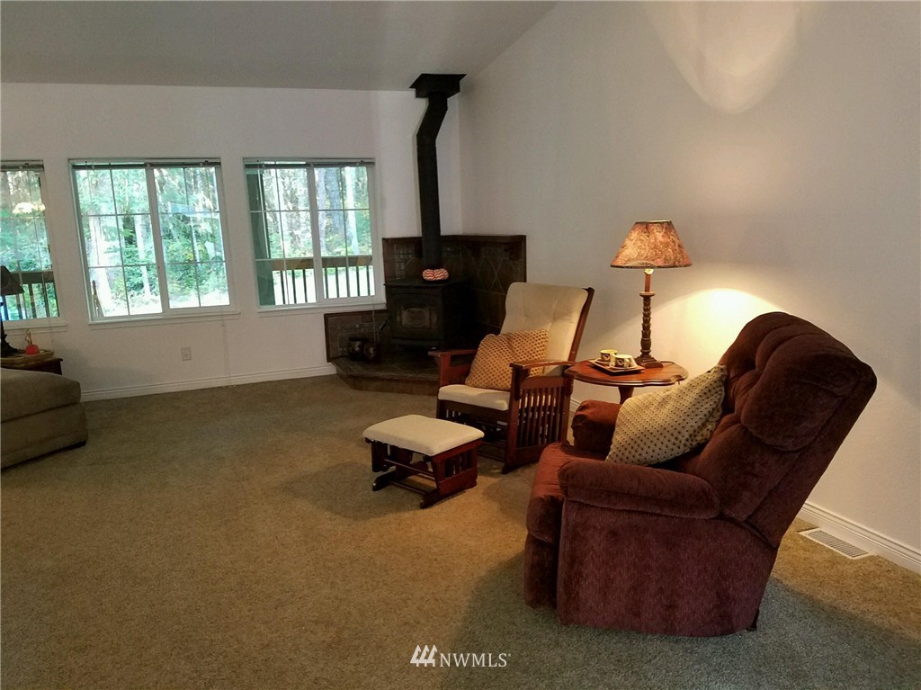 1350 East Jared Road Shelton, WA 98584 - Photo 2 of 25 Gallery Image 2