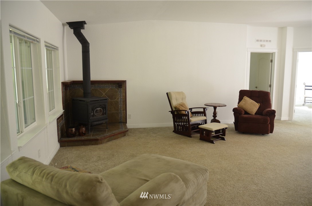 1350 East Jared Road Shelton, WA 98584 - Photo 3 of 25 Gallery Image 3