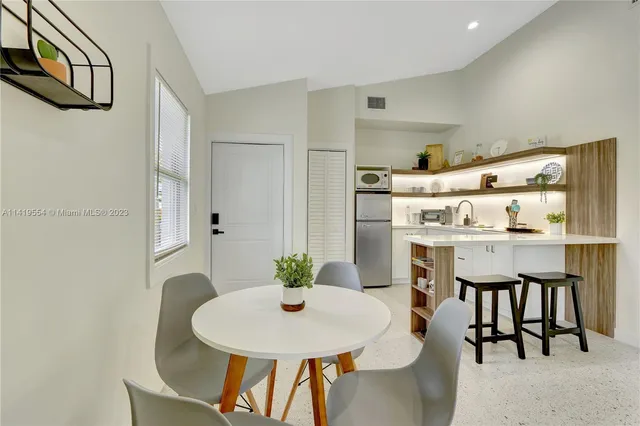 $4,400,000 | Palm Trail, Delray Beach, FL 33483