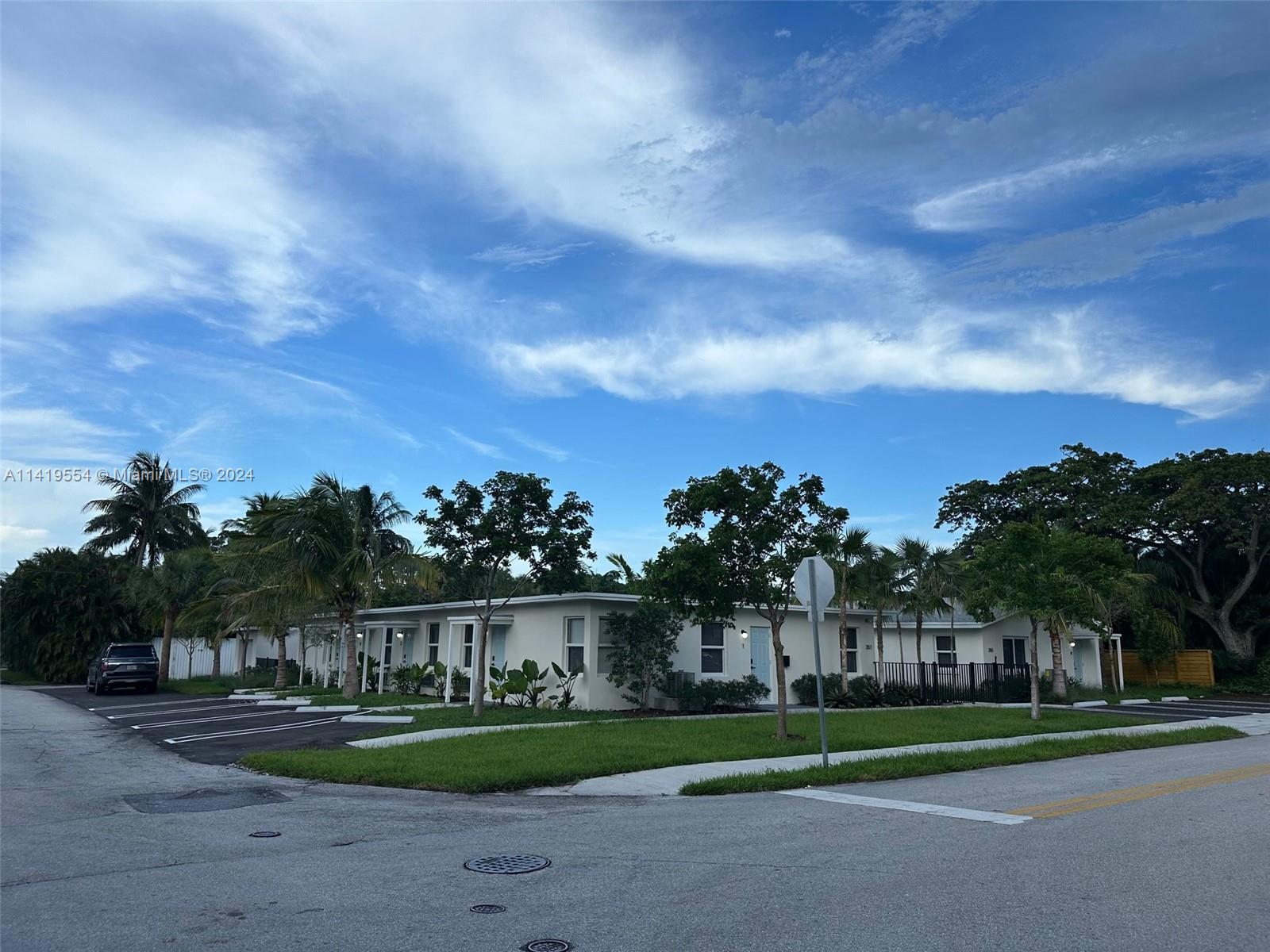 Palm Trail Delray Beach, FL 33483 - Photo 9 of 55