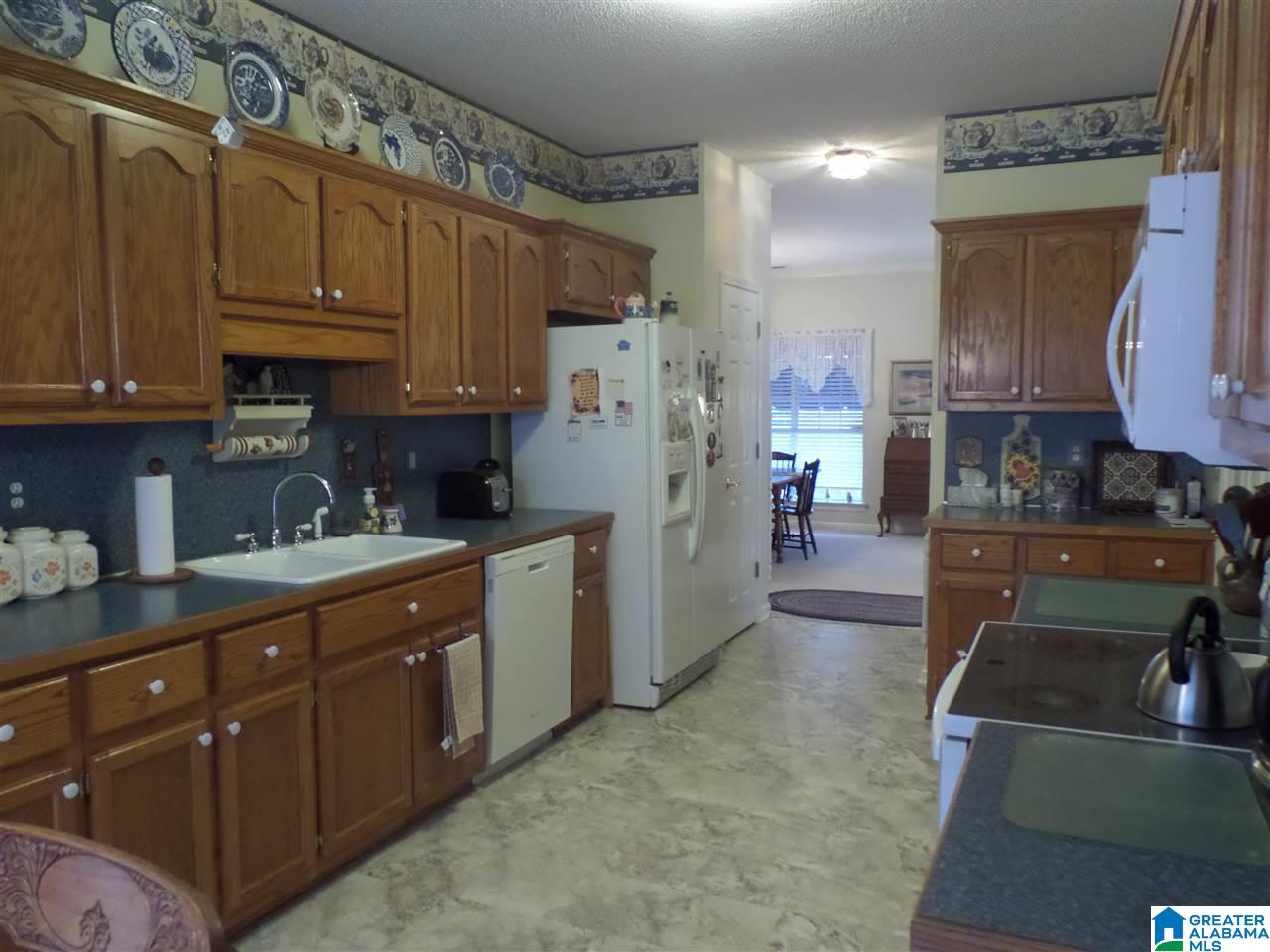 5550 Jeremiah Lane Birmingham, AL 35235 - Photo 2 of 33