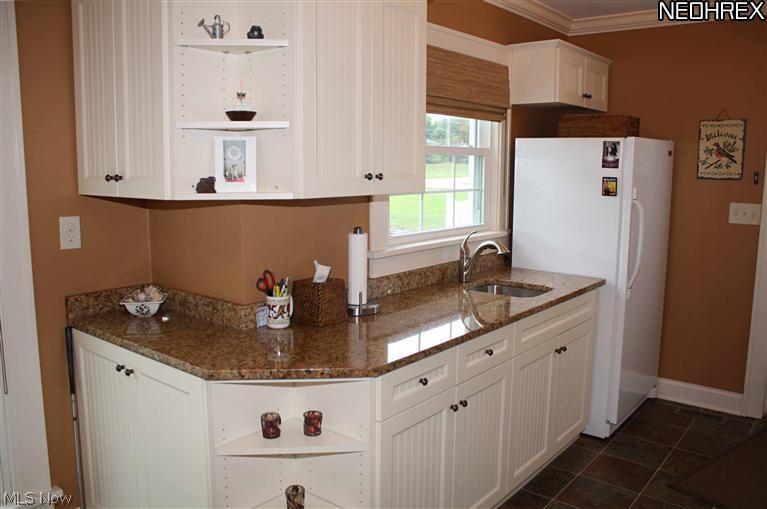 7627 Chagrin Road Chagrin Falls, OH 44023 - Photo 14 of 24 Gallery Image 14